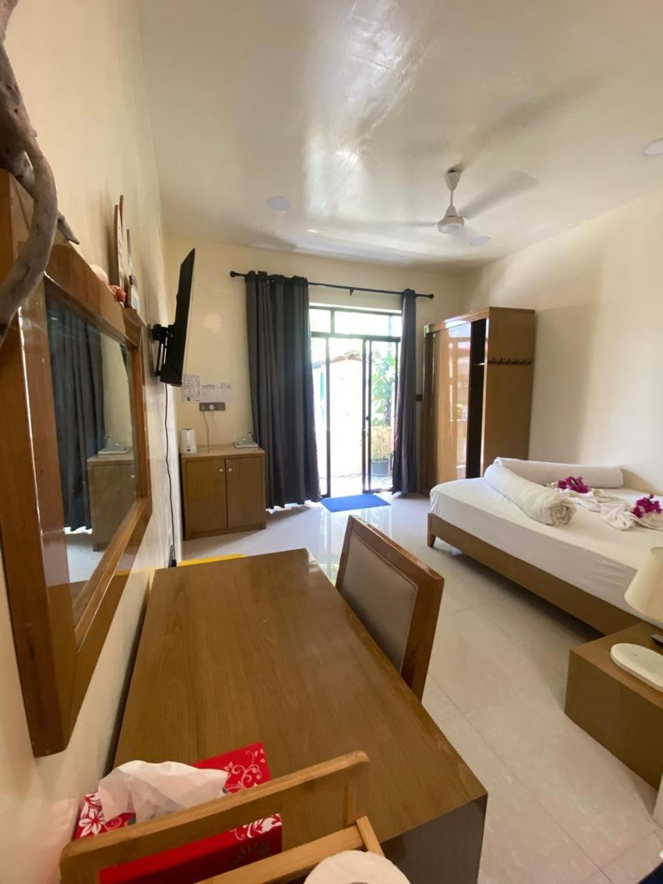 Maavaharu Guest House Himmafushi Dış mekan fotoğraf